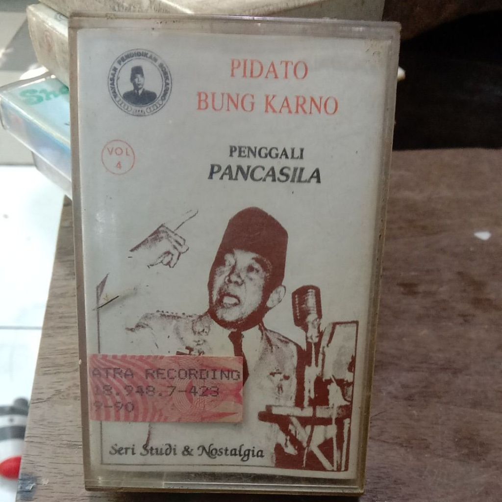 Kaset pita lawas PIDATO BUNG KARNO penggali pancasila