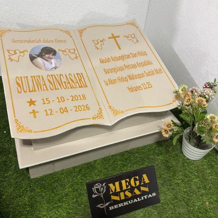 PAKET HEMAT - BATU NISAN KRISTEN(60X50)+FOTO/MAESAN GRANIT TILE/+ PACKING KAYU