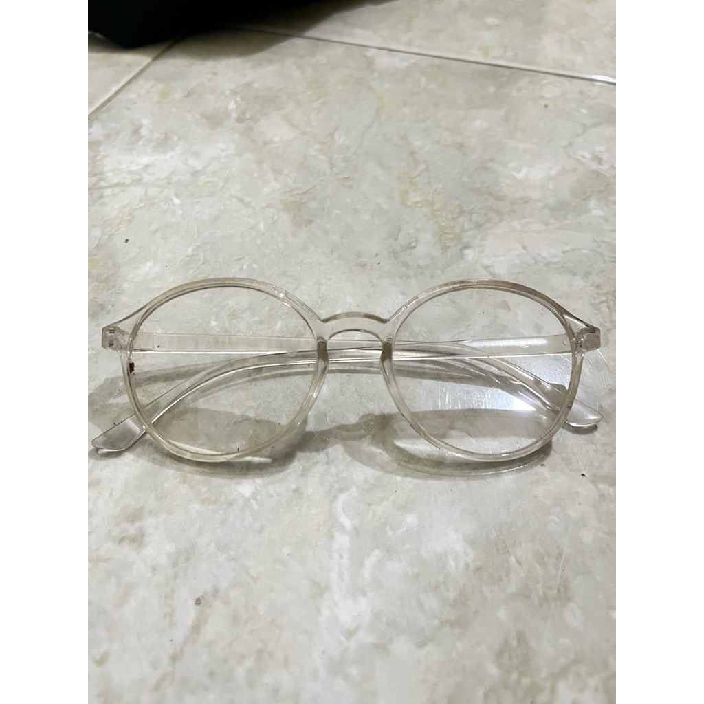 Preloved Kacamata (kacamata tidak minus)ya