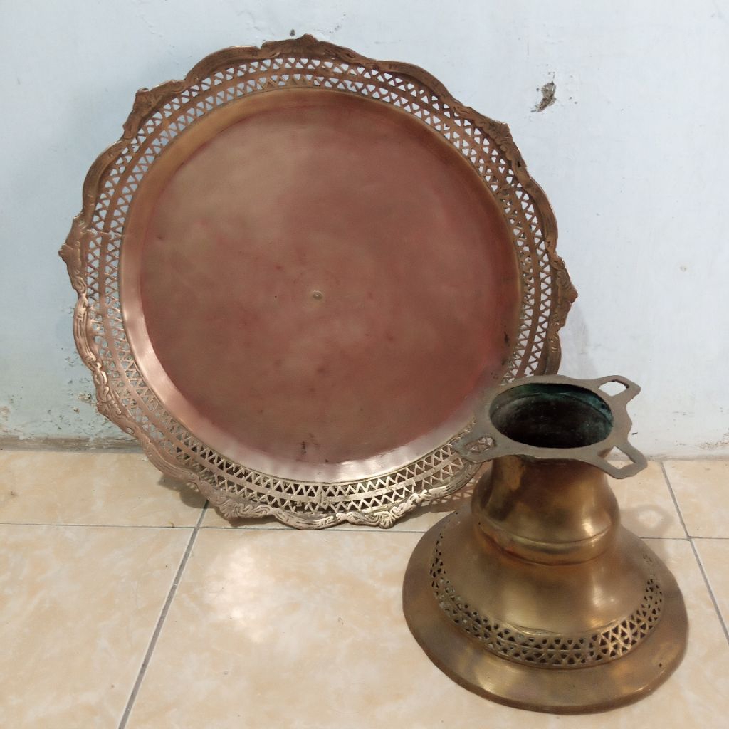 Dulang/nampan/pahar kuningan antik
