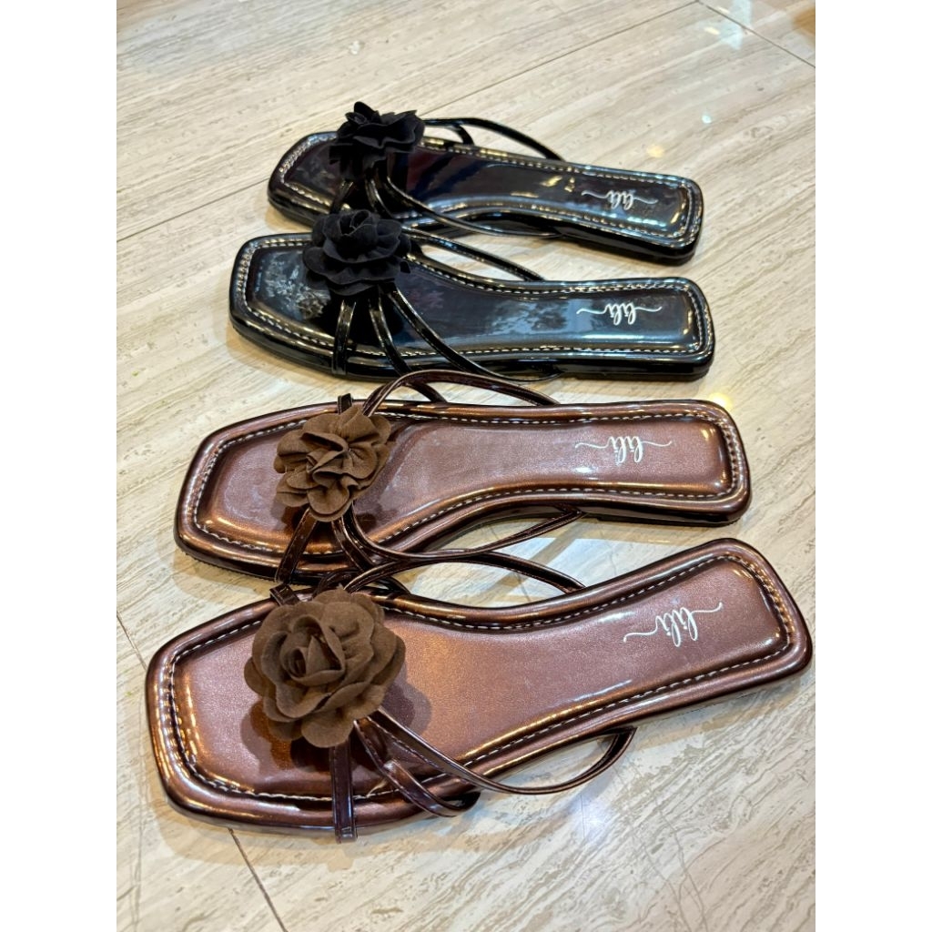 sandal teplek mawar Lili