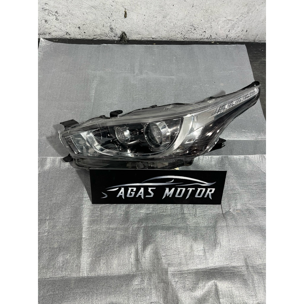 headlamp lampu depan toyota yaris 2016 2017 original