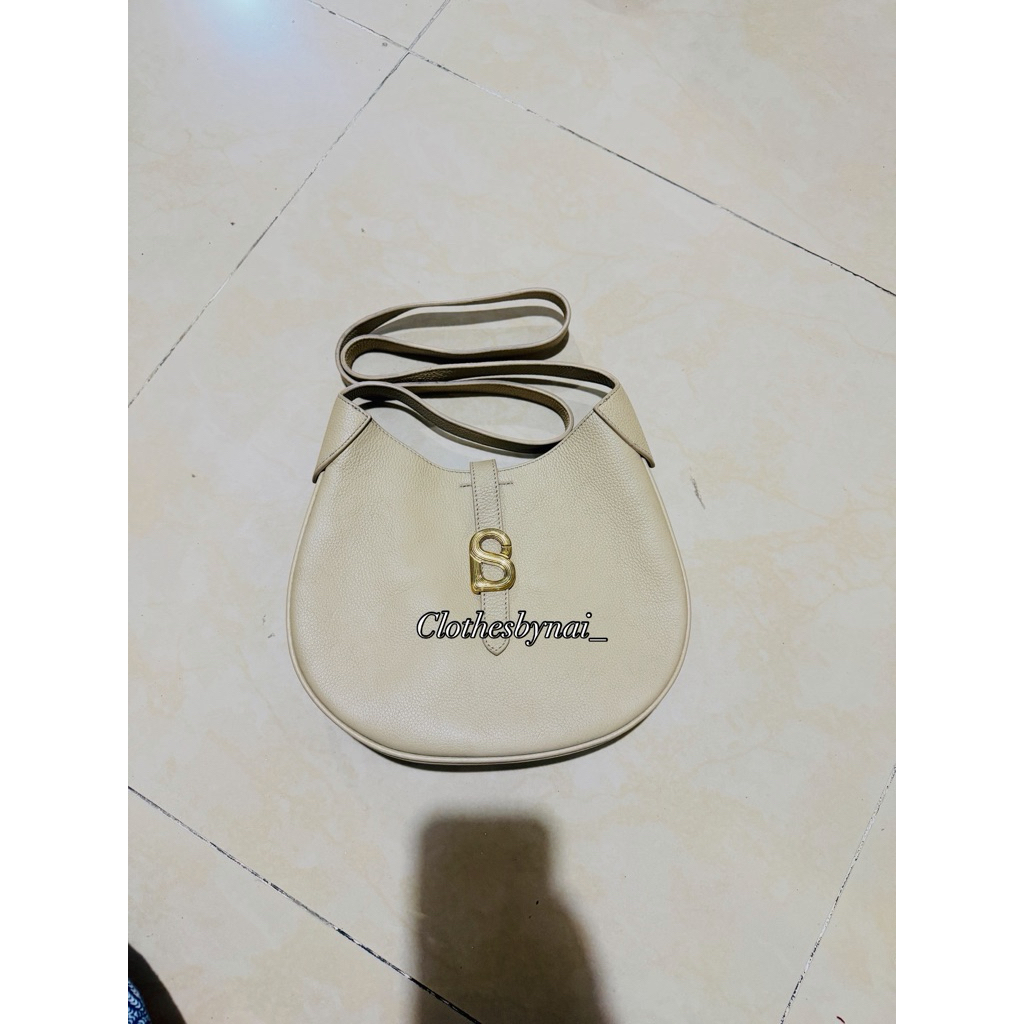 PRELOVED TAS BUTTONSCARVES