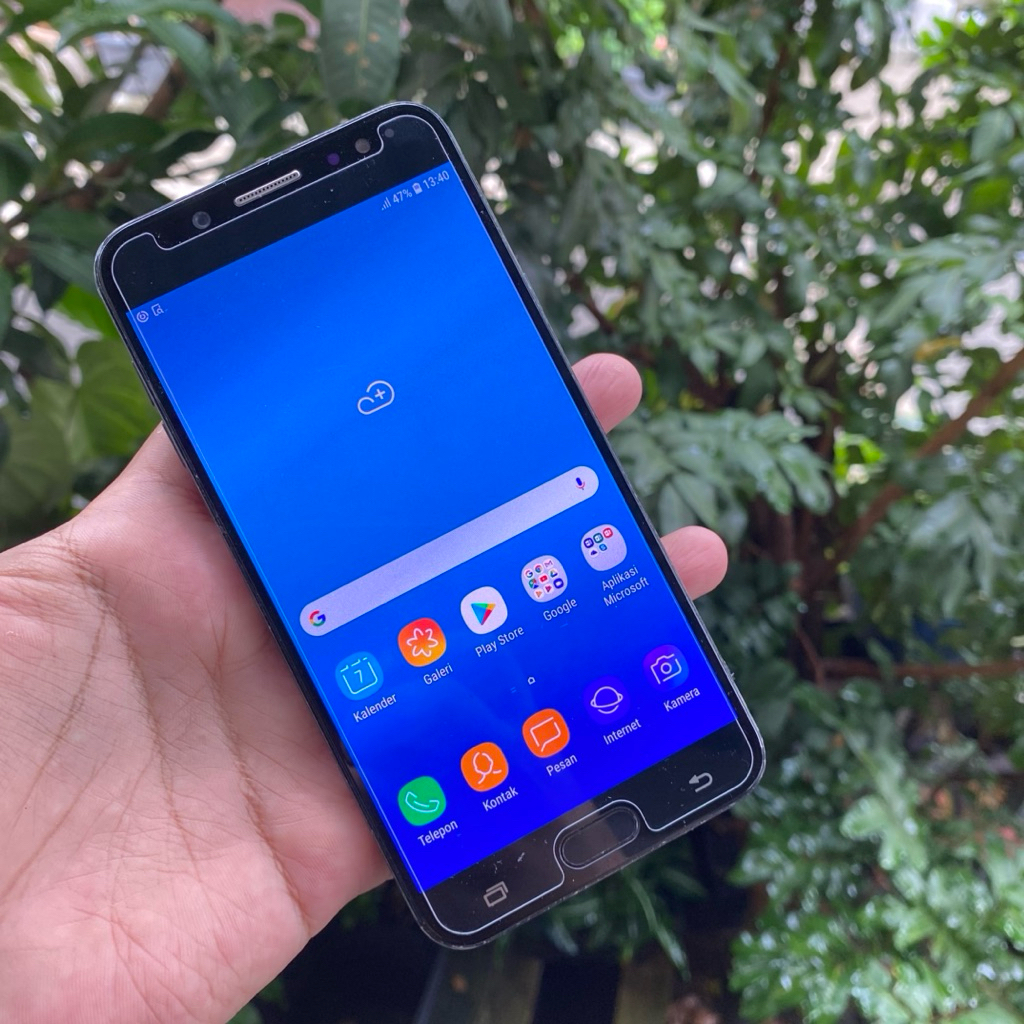 Samsung J7 Plus second normal