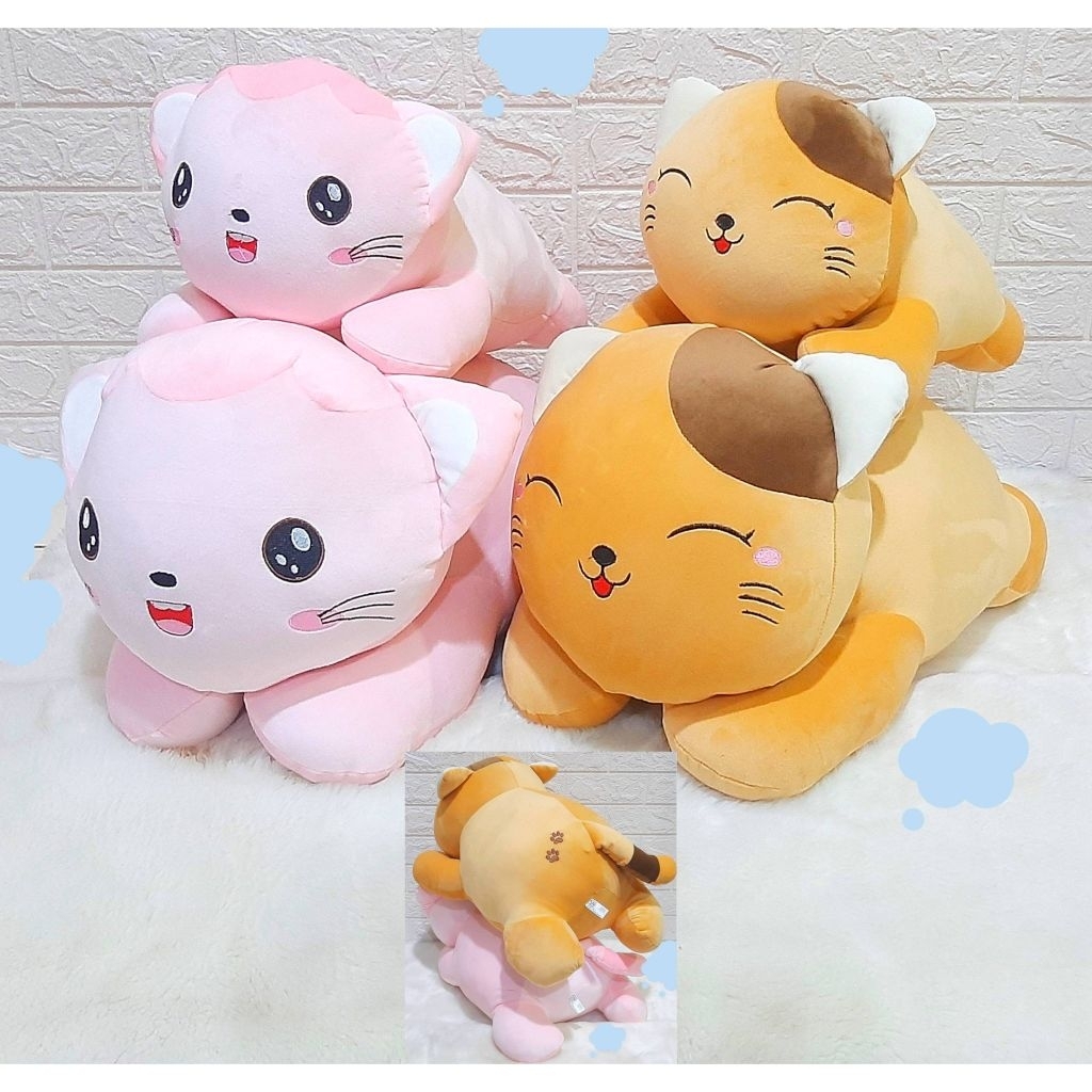 Boneka Lying Cat Telapak Boneka Kucing