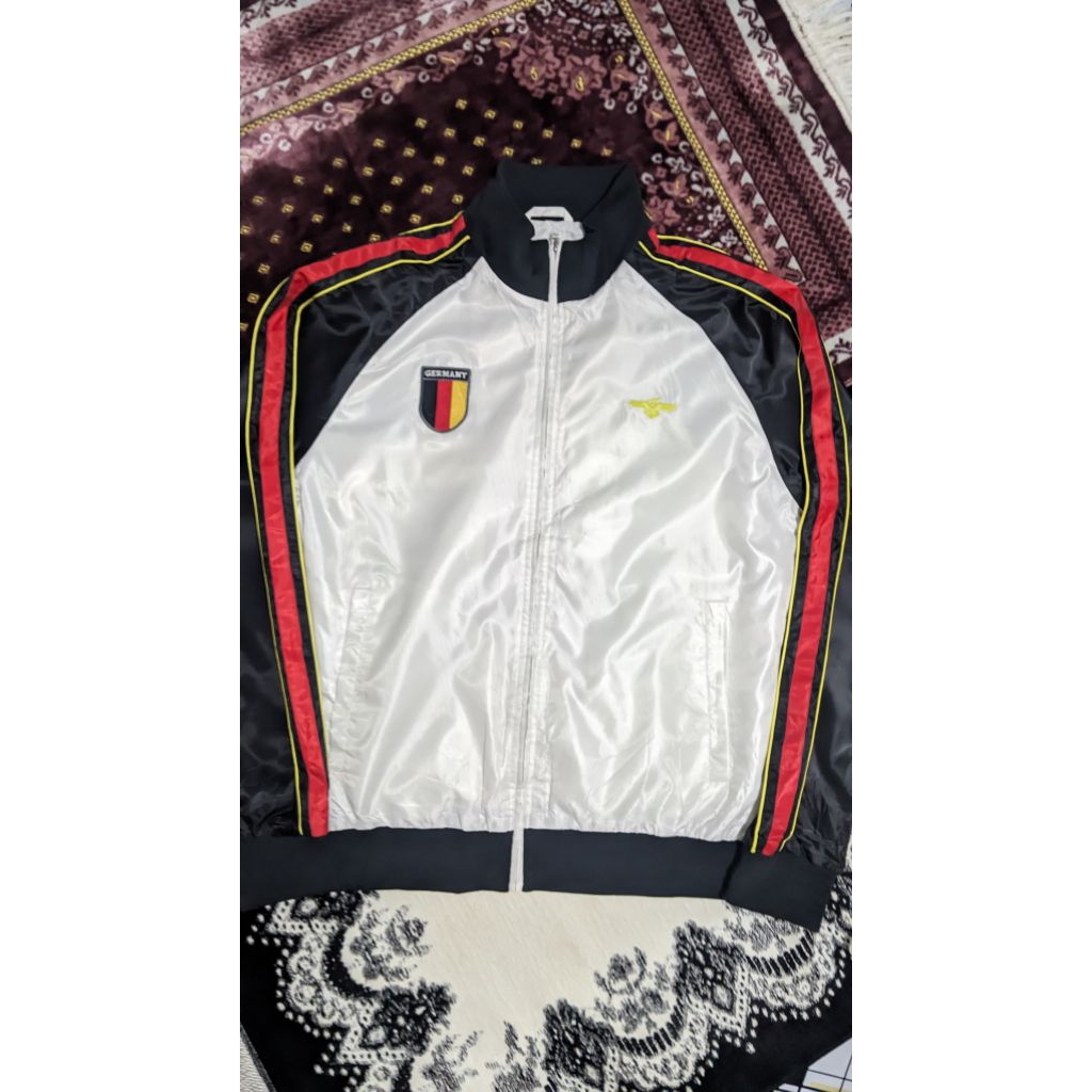 Jacket tracktop Germany jacket olahraga atau running