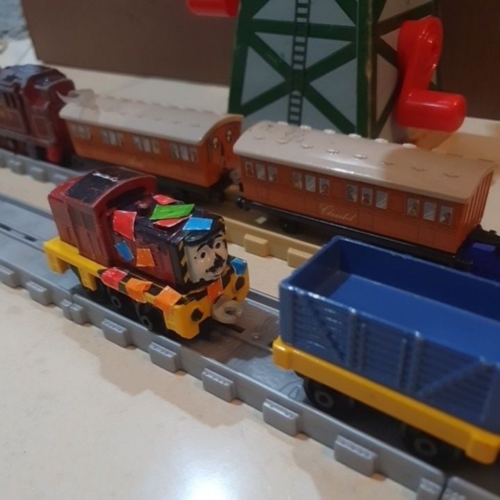 *CUSTOM* Oil Confetti Salty Adventures Thomas