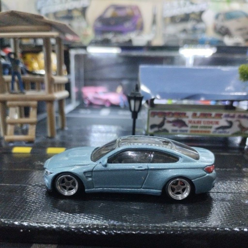 HOT WHEELS LOOSE BMW M4 BAN KARET RETRORIMS UNRIVET