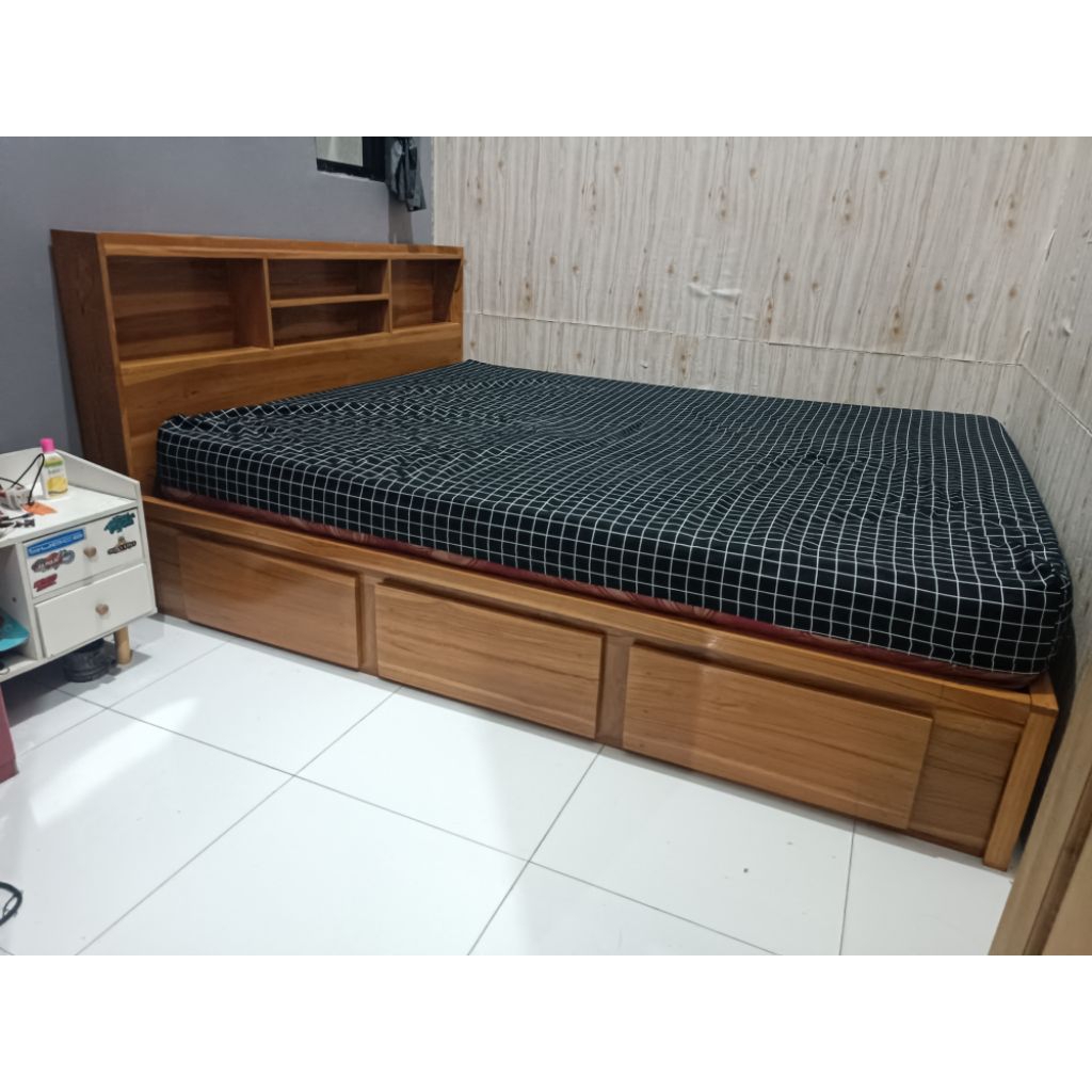 DIPAN MINIMALIS UK 140x200