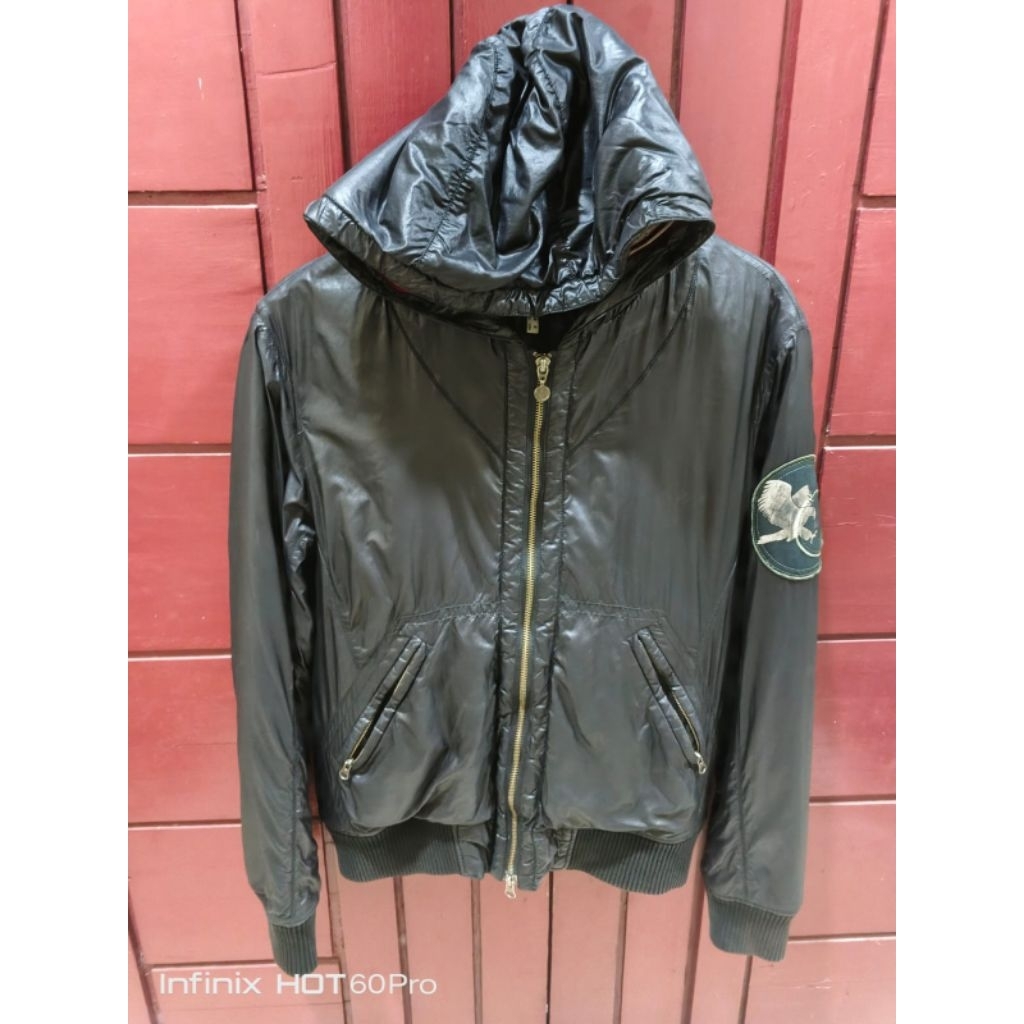 JaketThriftingArmaniJeans