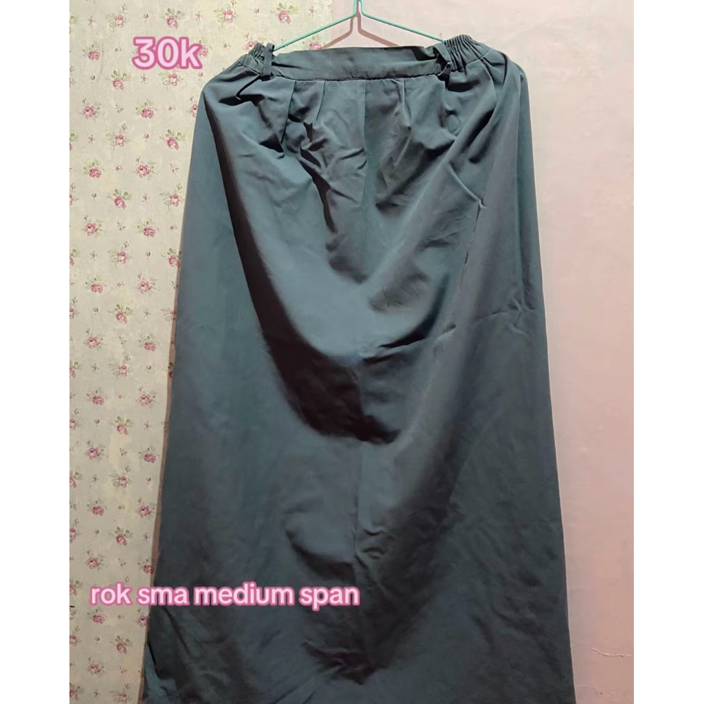 preloved rok SMA medium span