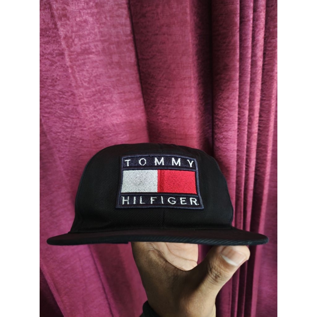 Topi Tommy Hilfiger Big logo Timbul