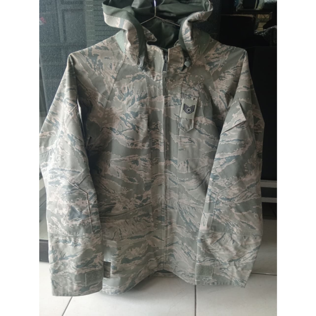Jacket tentara USA army goretex medium short extreme weather