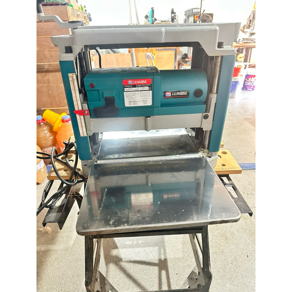 Mesin serut kayu Fujiyama PP9012 second