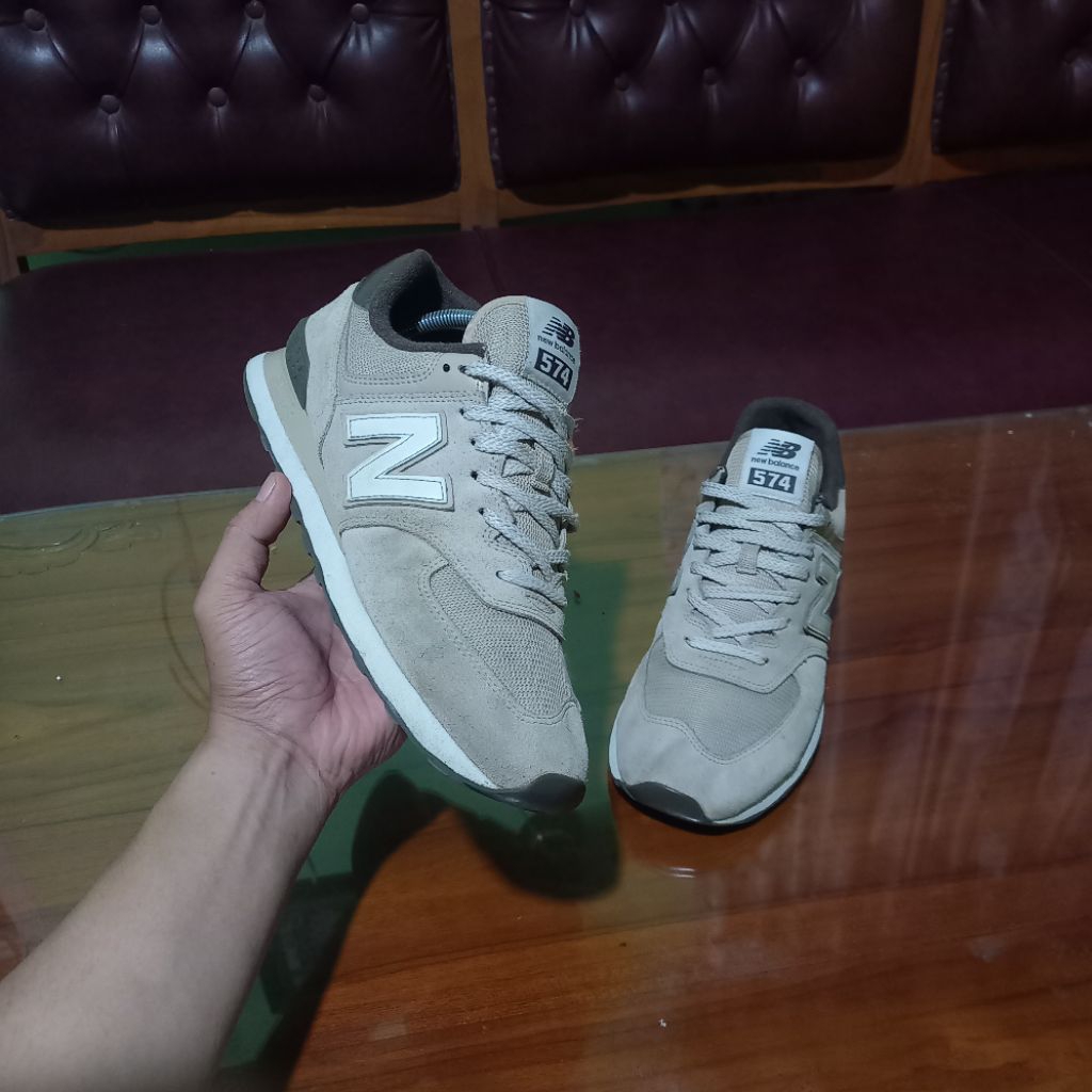 NEW BALANCE 574 SEPATU SNEAKERS SECOND BRAND ORIGINAL