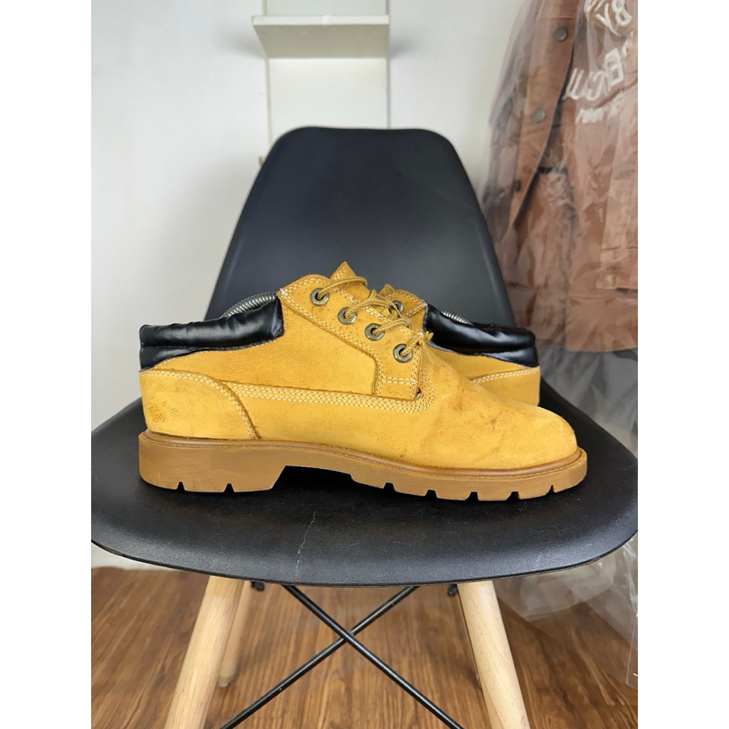 Redwing Timberland Second - Sepatu Bot Pria Kuning Martin - Desain Klasik, Sol Tebal, Serbaguna