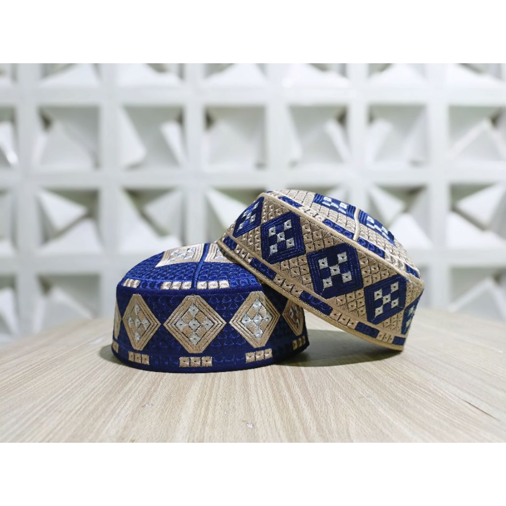 peci kopiah pakistan motif kotak