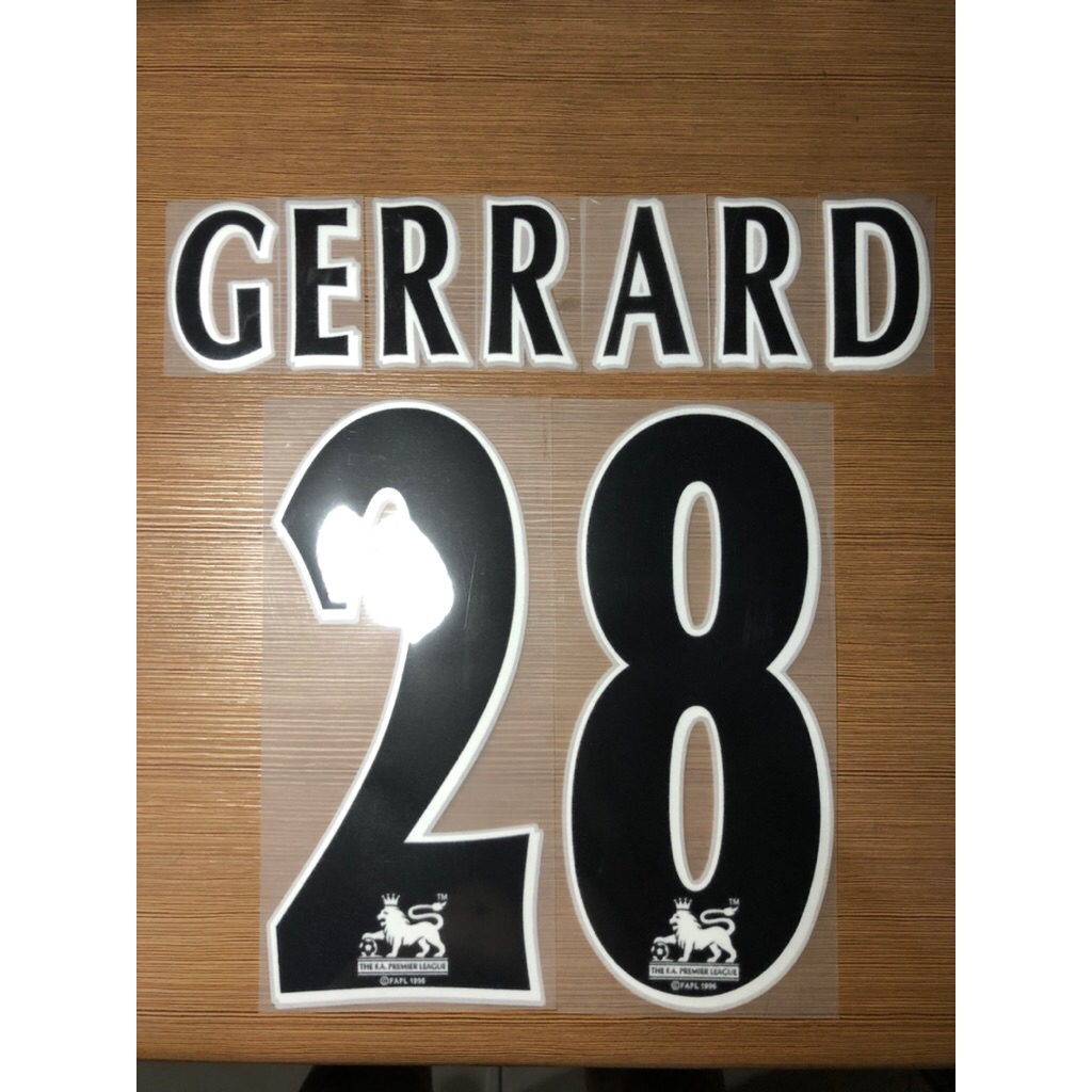 NAMESET GERRARD 28 LIVERPOOL AWAY 1998-1999