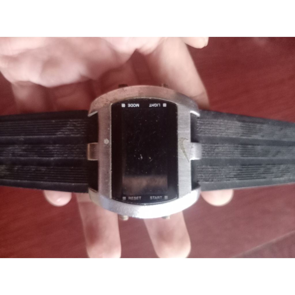 Jam tangan Nike