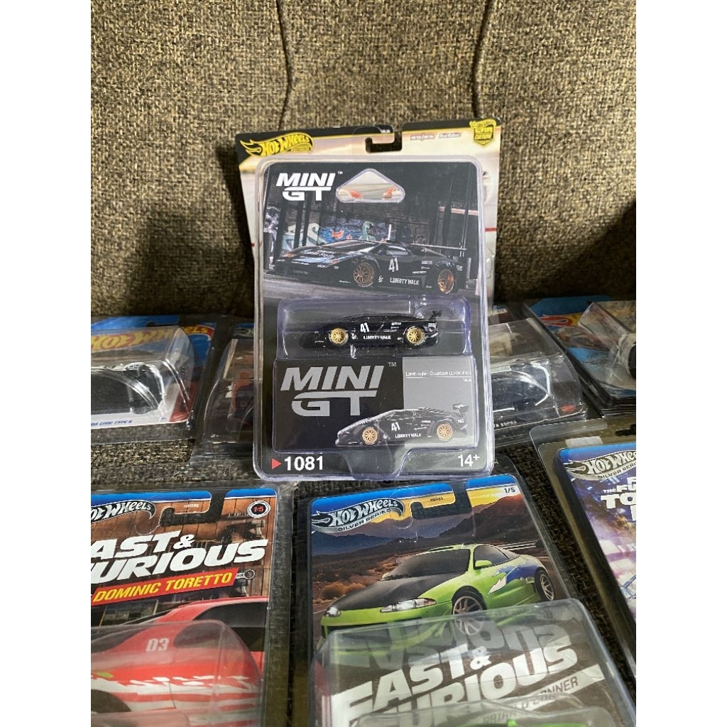 mini GT LBWK Lamborghini