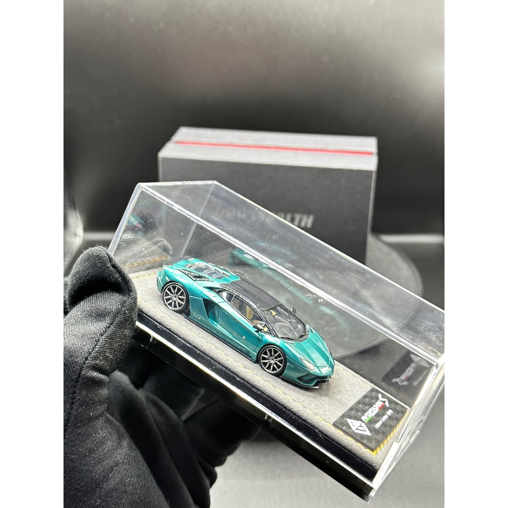 godwhealth lamborghini resin skala 1/64