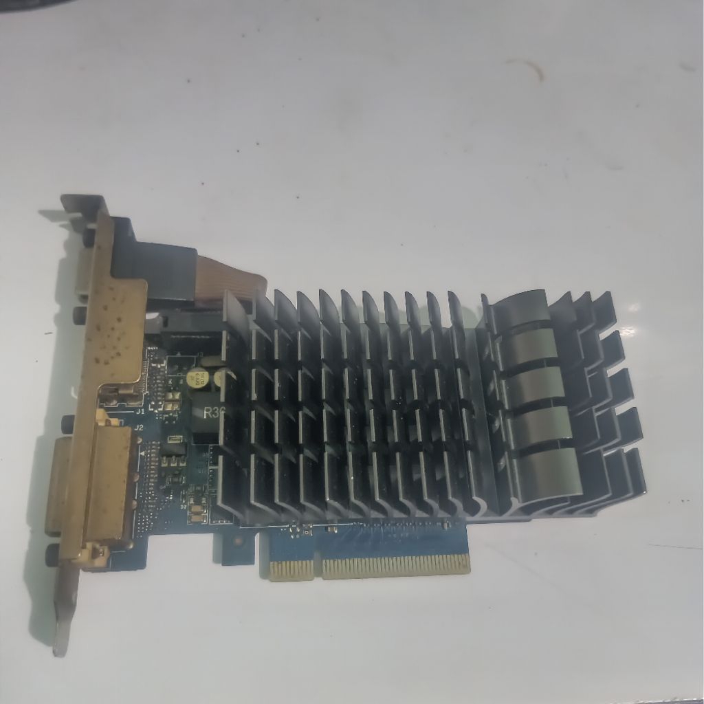 VGA card Asus 2GB DDR 3 128bit
