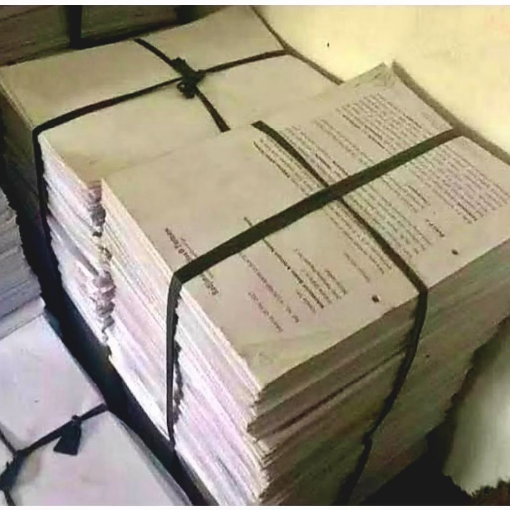 KERTAS BEKAS PER 1 KG KONDISI BAGUS SATU SISI UKURAN A4 / KERTAS BUNGKUS / ALAS KANDANG / CETAK RESI