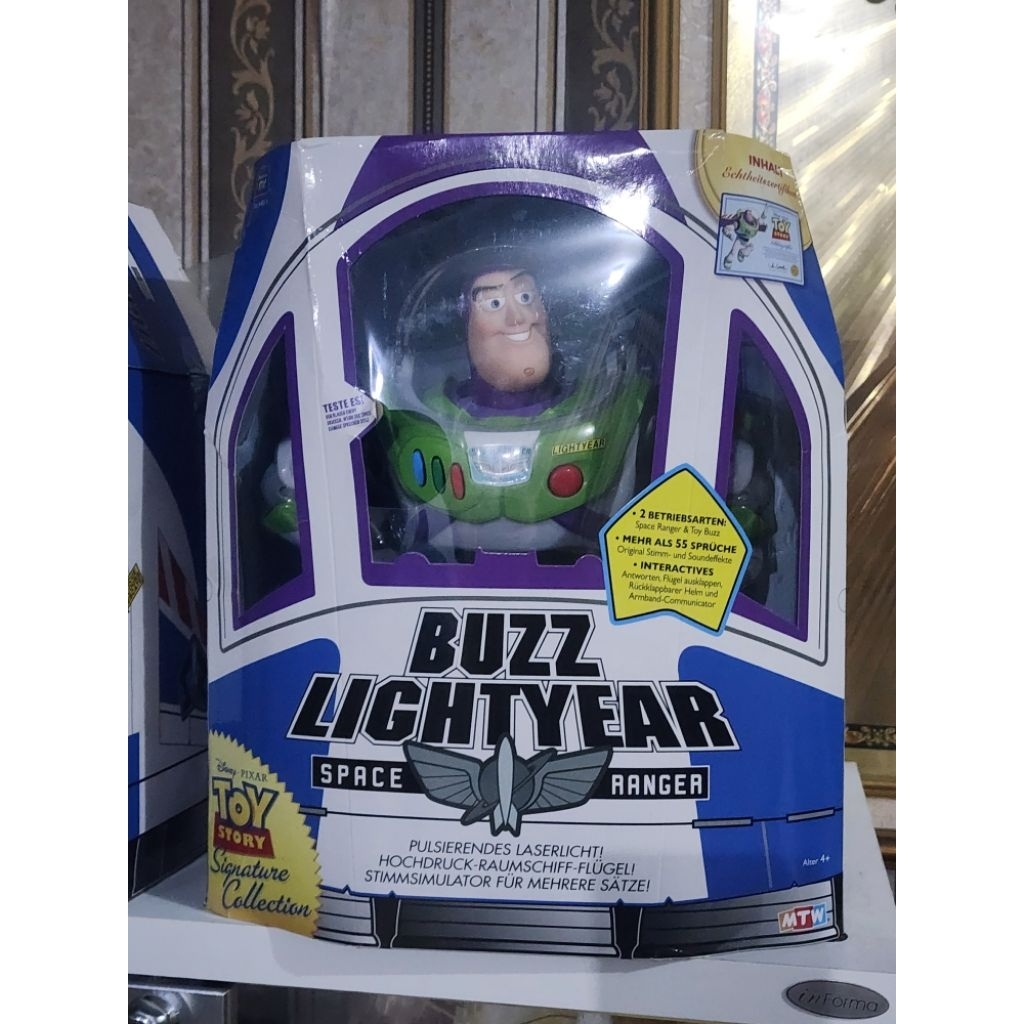 Thinkways buzz lightyear signature collection