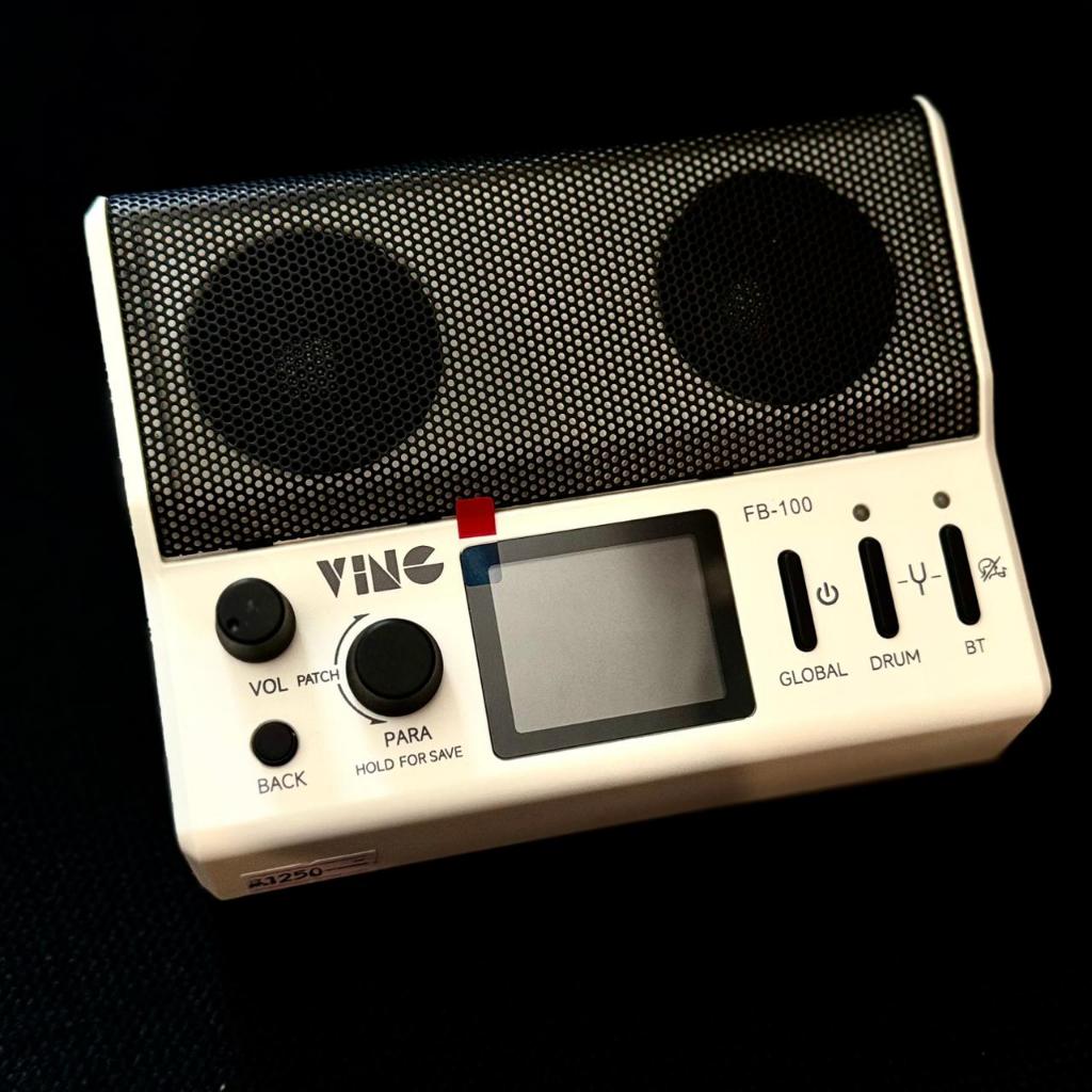 VING FB100 DIGITAL GUITAR EFFECT WITH SPEAKER WHITE