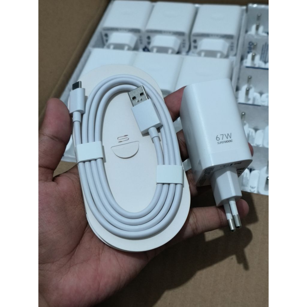 Charger SuperVOOC 67W Fullset Original Bawaan Box - Charger SuperVOOC 67W OPPO realme