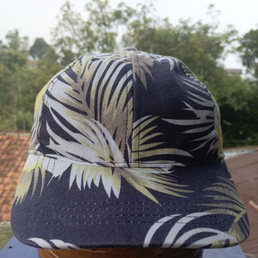Topi Zara accessories AOP