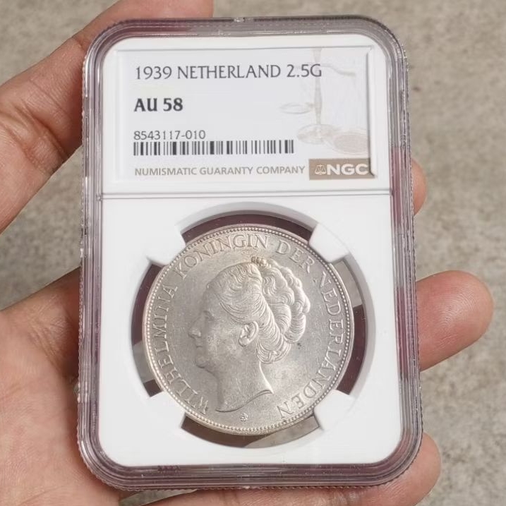 NGC AU 58 2,5 Gulden Wilhelmina thn 1939