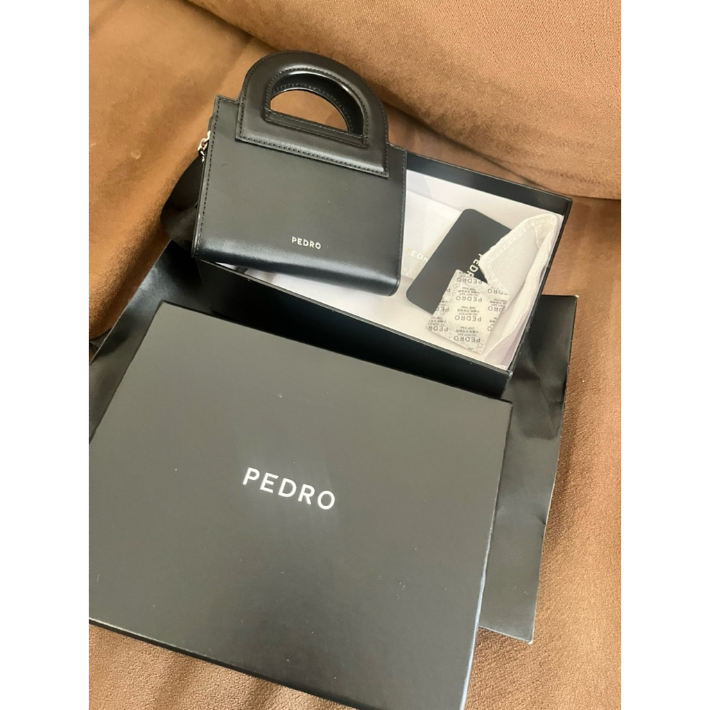 NEW PEDRO DOMPET KARTU DAN TAS KECIL DENGAN TALI RANTAI