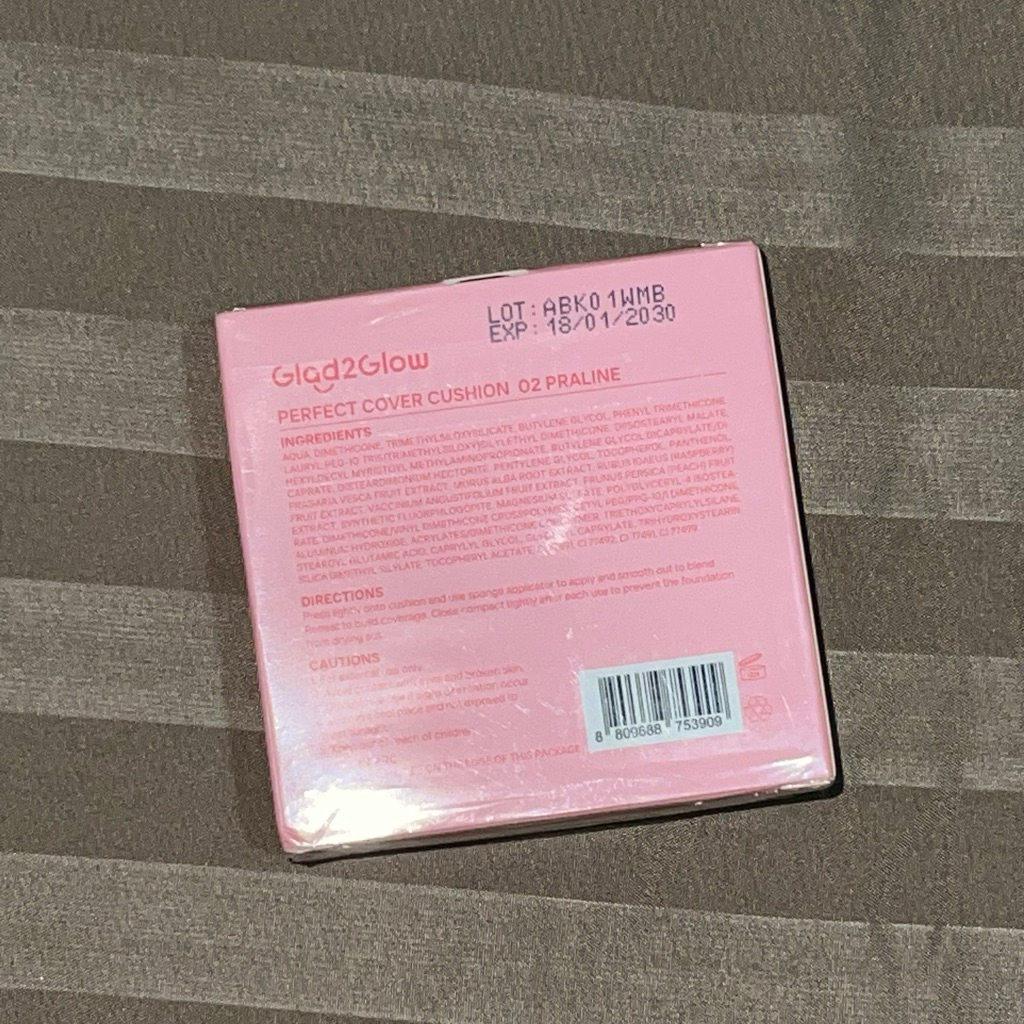 GLAD2GLOW PRALINE CUSHION NEW