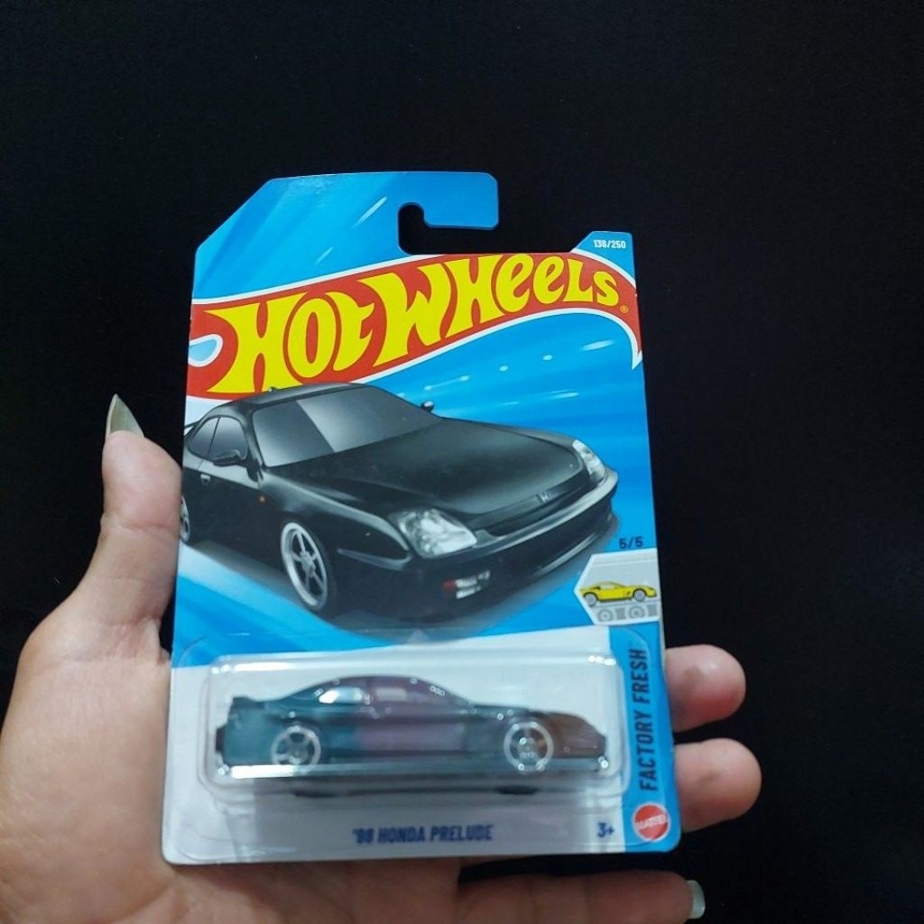 HOT WHEELS HOT ITEM HOT WHEELS 98 HONDA PRELUDE HITAM ( DUS H)