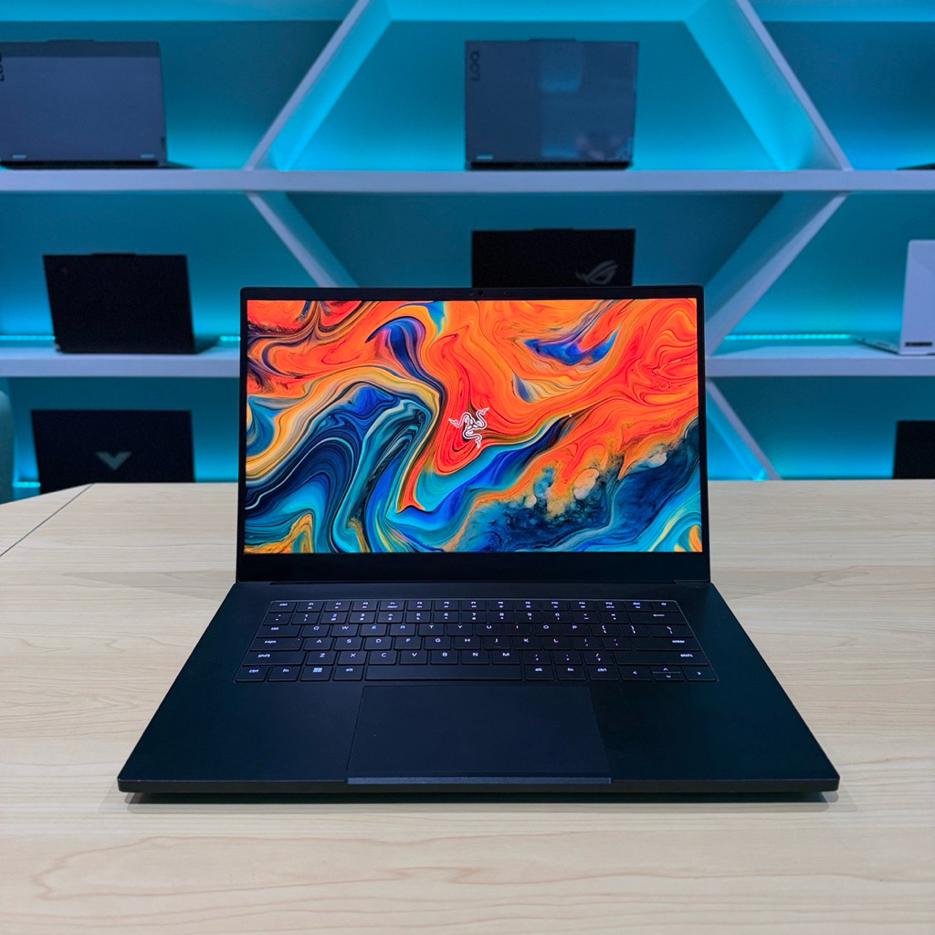 Laptop Gaming Premium Razer Blade Advance 15 i7 13800H RTX 4070 8GB 16GB/1TB SSD