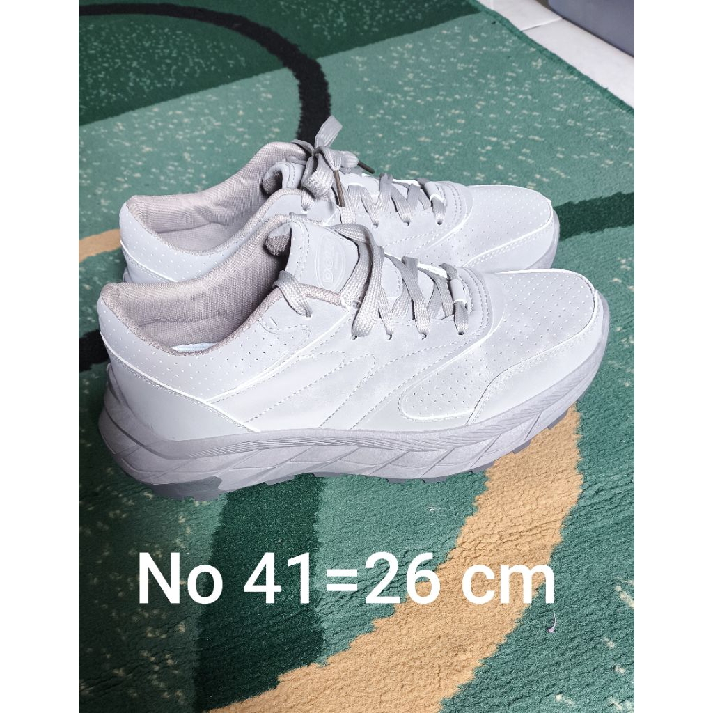 SEPATU DCLN NO 41 SECOND BEKAS ORIGINAL