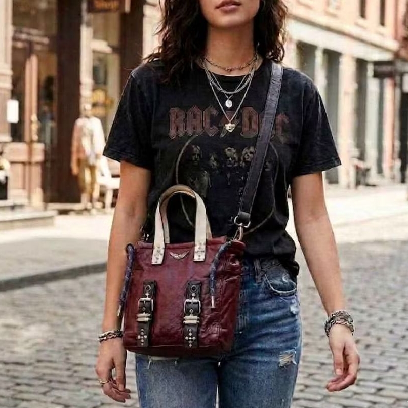 ZV01_ Zadig & Voltaire burgundy leather crossbody bag, Bianca XS model. 