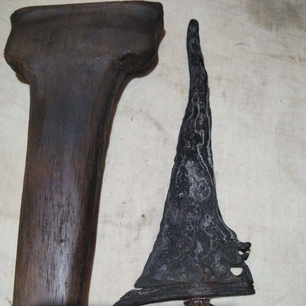 keris kiyai jogo siluman sepuh .ageman kolektor.