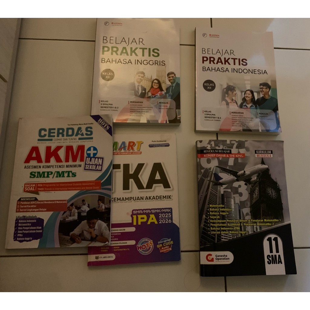 PRELOVED - BUKU GANESHA OPERATION KELAS 11 BUKU AKM SMP BUKU NEUTRON KELAS 12