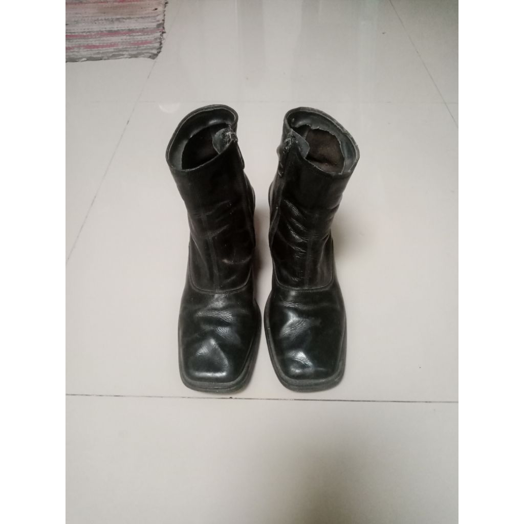 Sepatu Boot Heel Edward Forrer