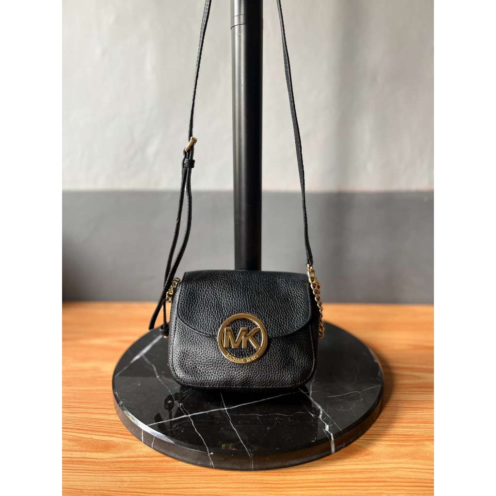 MK fulton flap shoulder