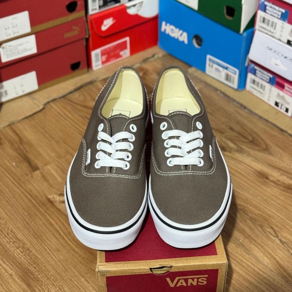 Vans Authentic BNIB