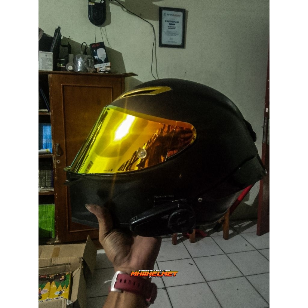 REPLIKA/CETAKAN 1:1 AGV PISTA GPRR TERPASANG EMBLEM ORIGINAL SZ M BATIK KECIL/TIDAK BAGOL CAKEP UNTU