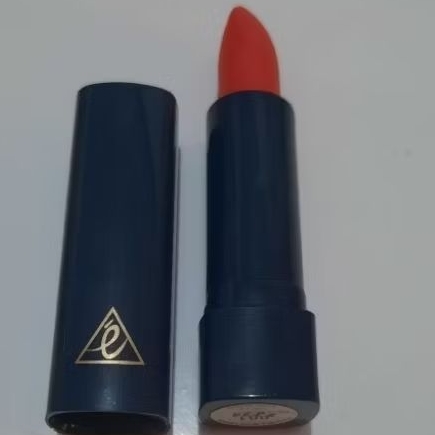 Lipstik perfecting moist 001 merk avione harga keluar wilayah batam.