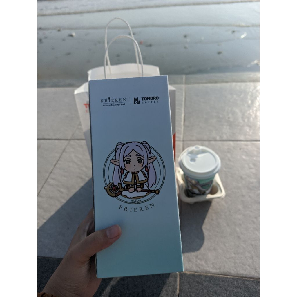 TUMBLER FRIEREN X TOMORO COFFEE