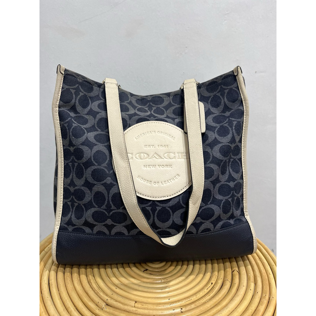 PRELOVED tote Coach