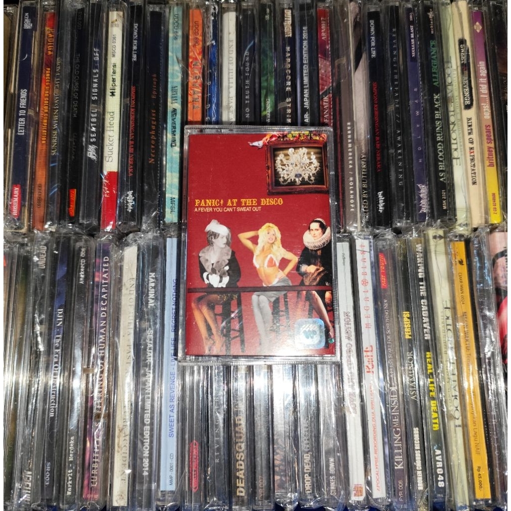 Kaset Panic At The Disco - A Fever You Can't Sweat Out