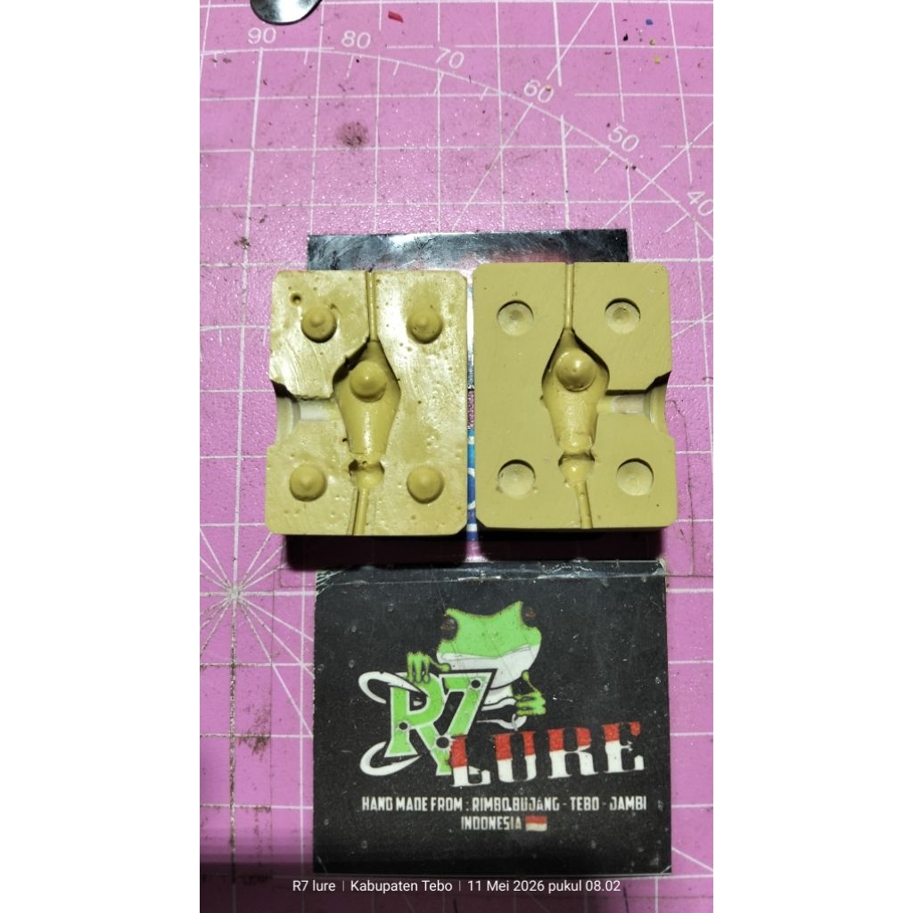 Cetakan spinner bait umpan casting ikan gabus