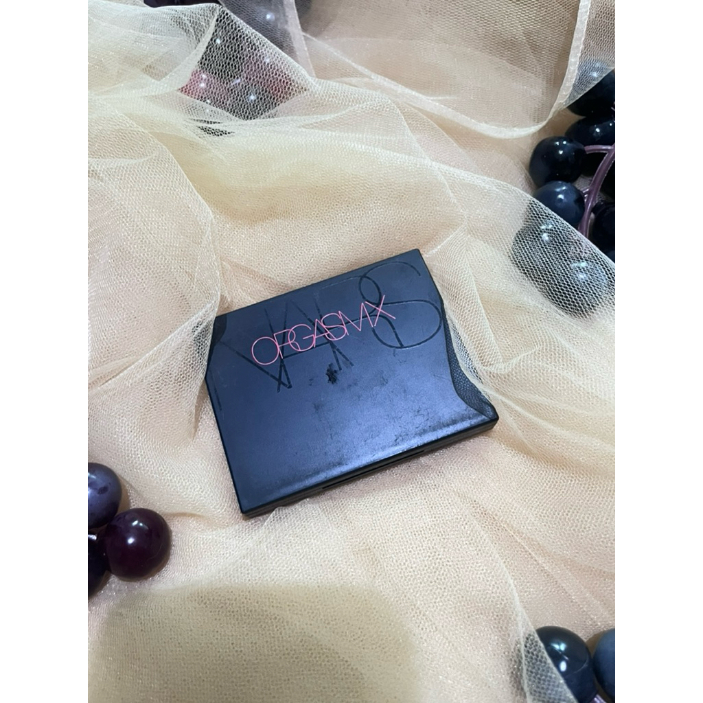Preloved MUA NARS Orgasm X Quad Eyeshadow palette featuring limited-edition shades